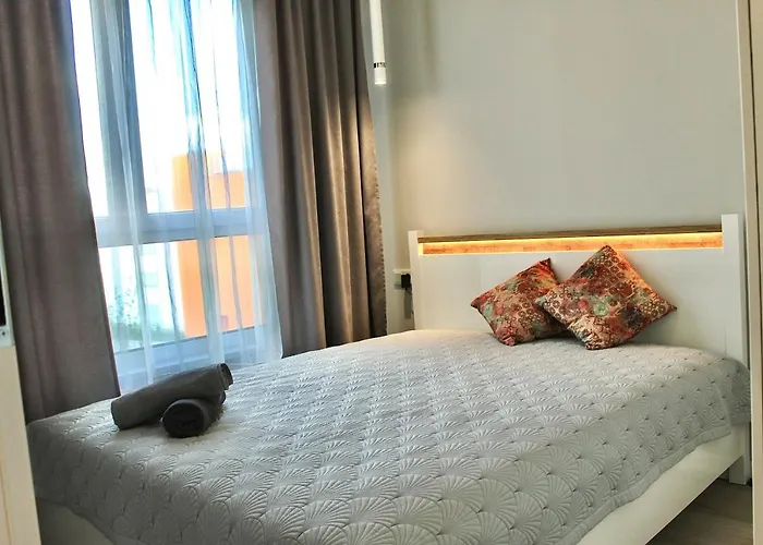 Lux 2 Pokojowe In Z Bezplatnym Podziemnym Parkingem * Warschau