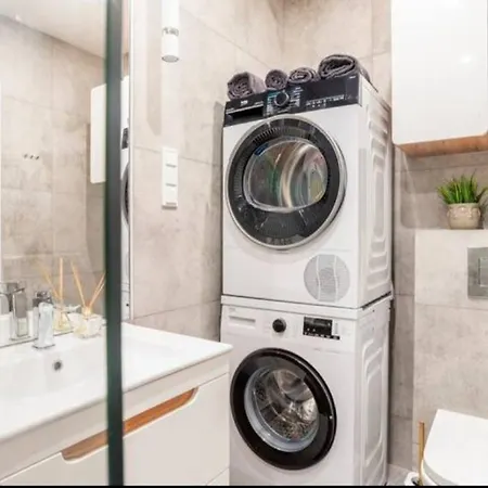 Lux 2 Pokojowe In Z Bezplatnym Podziemnym Parkingem Апартаменты