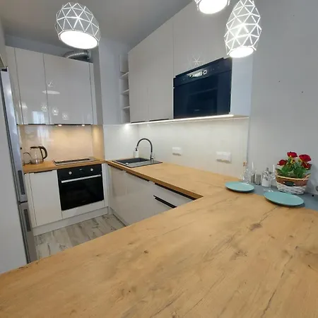 Lux 2 Pokojowe In Z Bezplatnym Podziemnym Parkingem Апартаменты