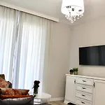 Lejlighed Lux 2 Pokojowe In Z Bezplatnym Podziemnym Parkingem Warszawa