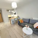 Lux 2 Pokojowe In Z Bezplatnym Podziemnym Parkingem Appartamento
