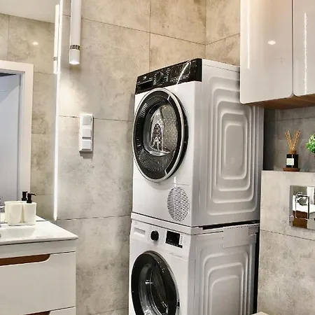 Lux 2 Pokojowe In Z Bezplatnym Podziemnym Parkingem Appartamento Varsavia