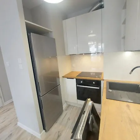 Lux 2 Pokojowe In Z Bezplatnym Podziemnym Parkingem * 华沙